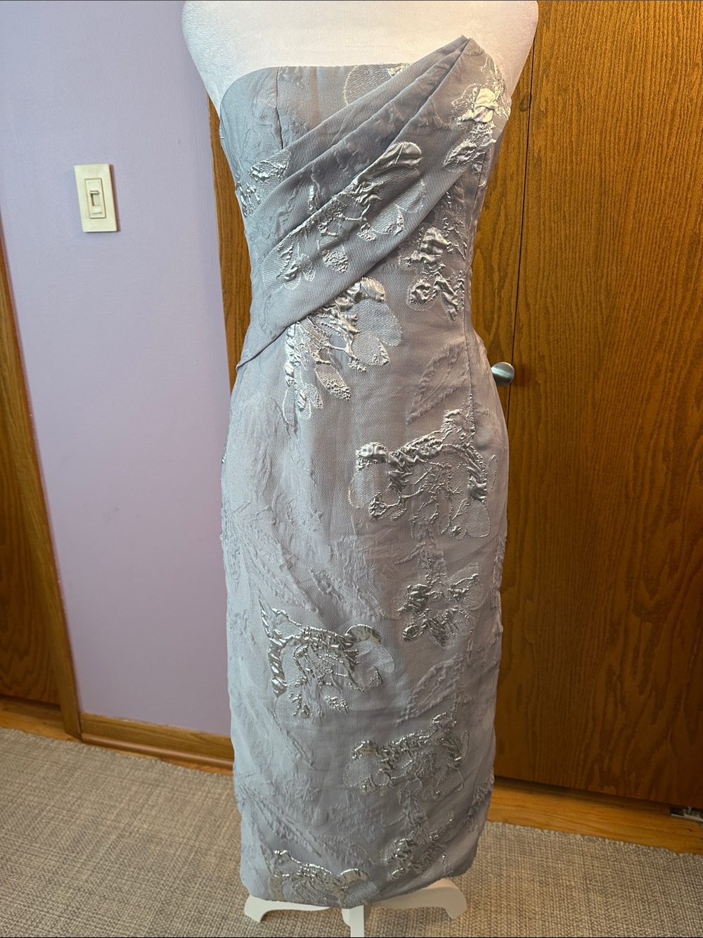 ML Monique Lhuillier silver dress size 2.